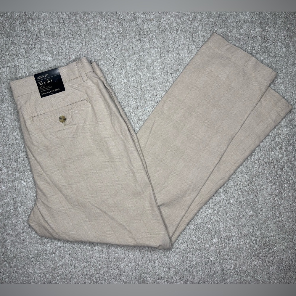 Banana Republic Men's Aiden Slim Fit Tan Pants